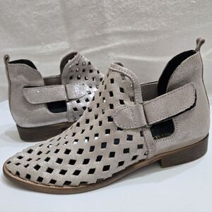 Musse & Cloud Taupe Shimmer Cutout Ankle Boots